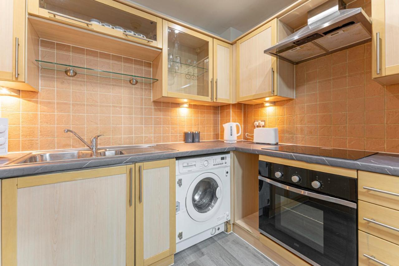 Jkg Property Solutions Presents Cosy City Apartment Coventry Dış mekan fotoğraf