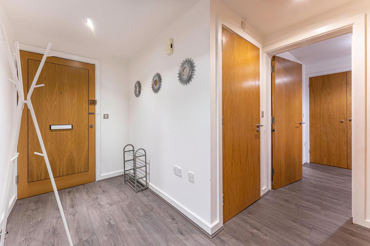 Jkg Property Solutions Presents Cosy City Apartment Coventry Dış mekan fotoğraf